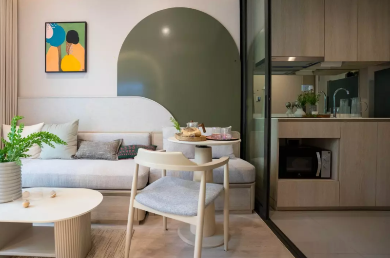 Reference Sathon – Wongwianyai