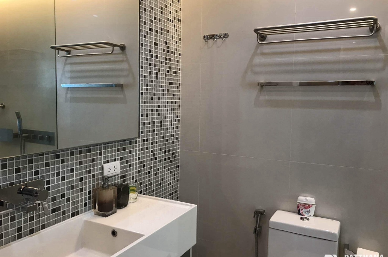 เดอะ รูม สุขุมวิท 21